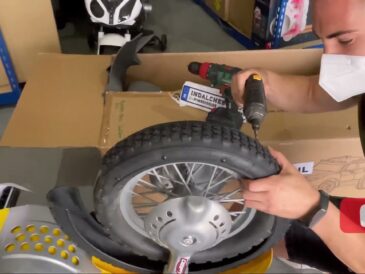 Como reparar una moto electrica de juguete