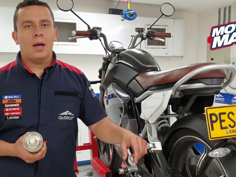 Como hacer mantenimiento a una moto electrica