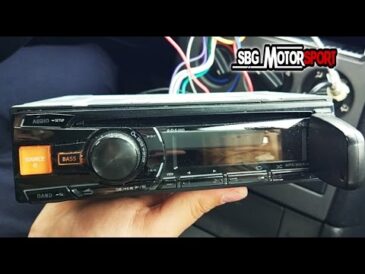 Como se maneja la radio de un coche electrico