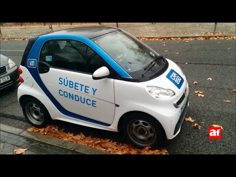 Como se cargan los coches electricos de car2go